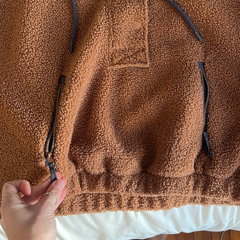 Universal Threads Size Large Pullover / Over Size… - image 4